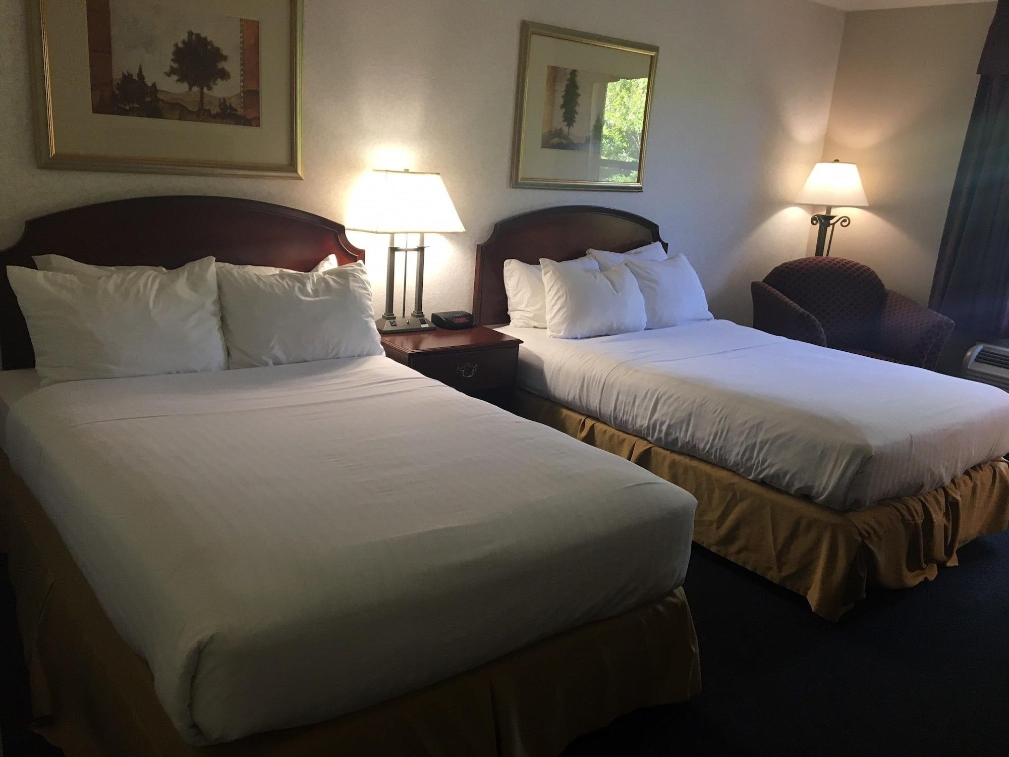 Red Roof Inn & Suites ניופורט ניוז מראה חיצוני תמונה