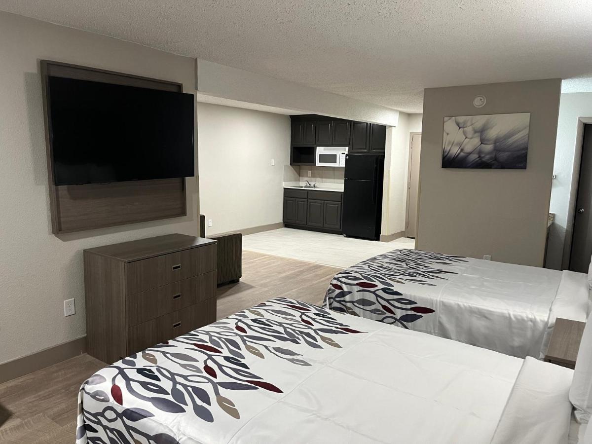 Red Roof Inn & Suites ניופורט ניוז מראה חיצוני תמונה