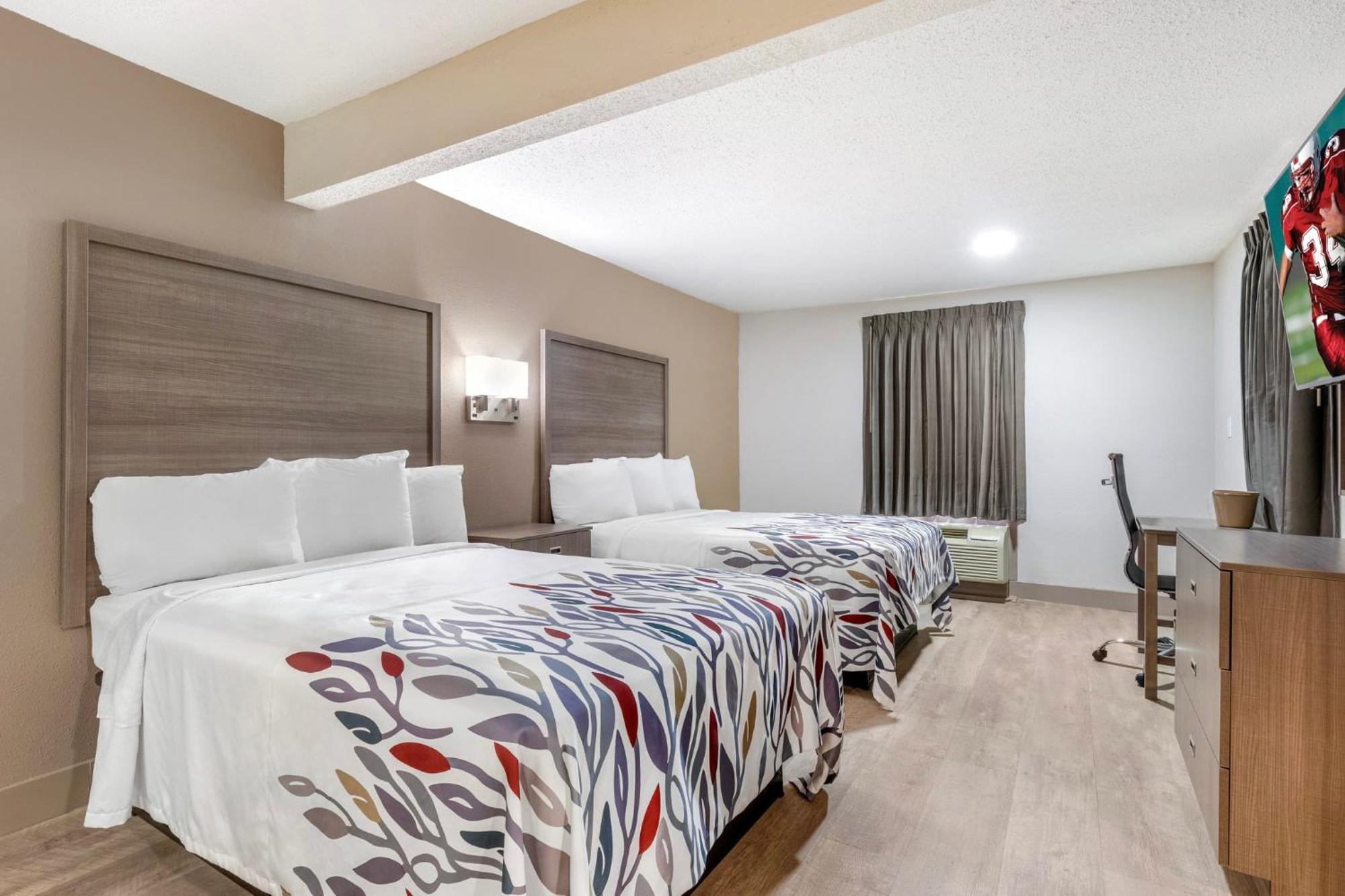 Red Roof Inn & Suites ניופורט ניוז מראה חיצוני תמונה